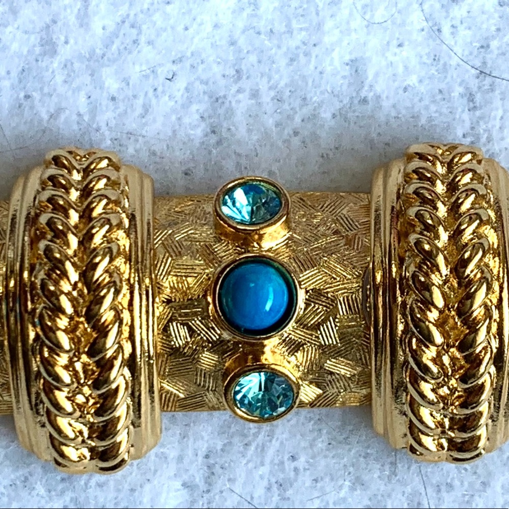 Beautiful Brushed Gold Bracelet, 8” Look of Blue Topaz and Turquoise - Picture 6 of 7